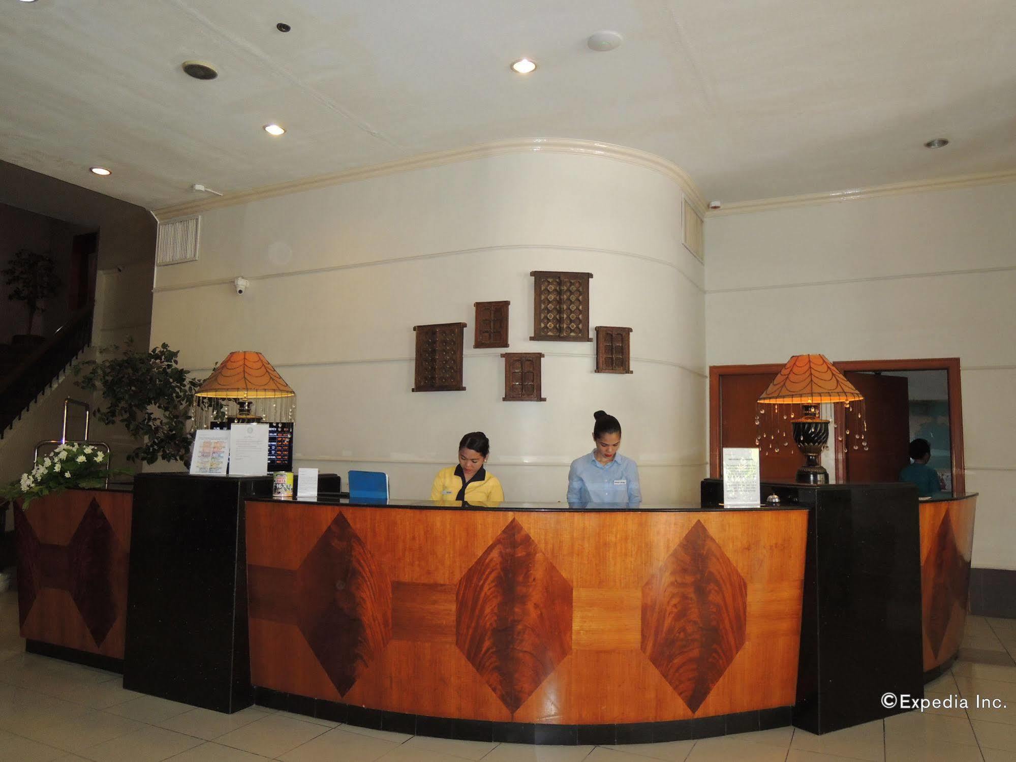 The Bellavista Hotel Lapu-Lapu City Exterior foto